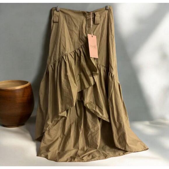 Scandal Dresses & Skirts - Scandal ITALY Women’s High Low Maxi Skirt Women’s Size M 30” Waist NWT